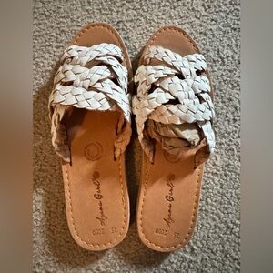 New- Women's Braided Leather Sandals